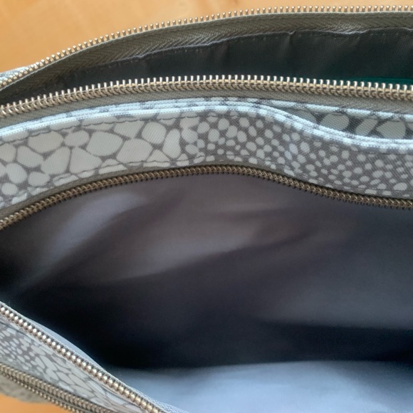 Travelon Animal print Bag - Picture 3 of 10